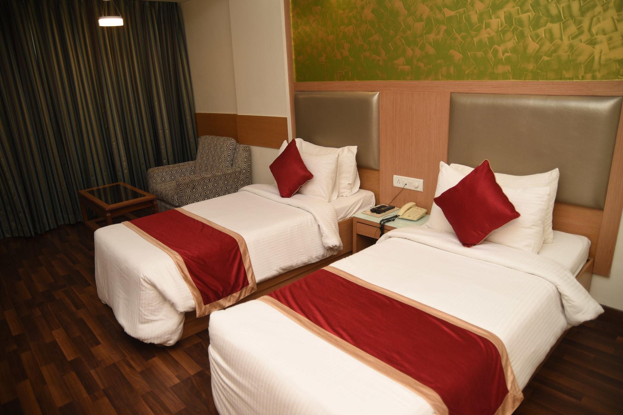 העיר בנגלור Hotel Maurya מראה חיצוני תמונה