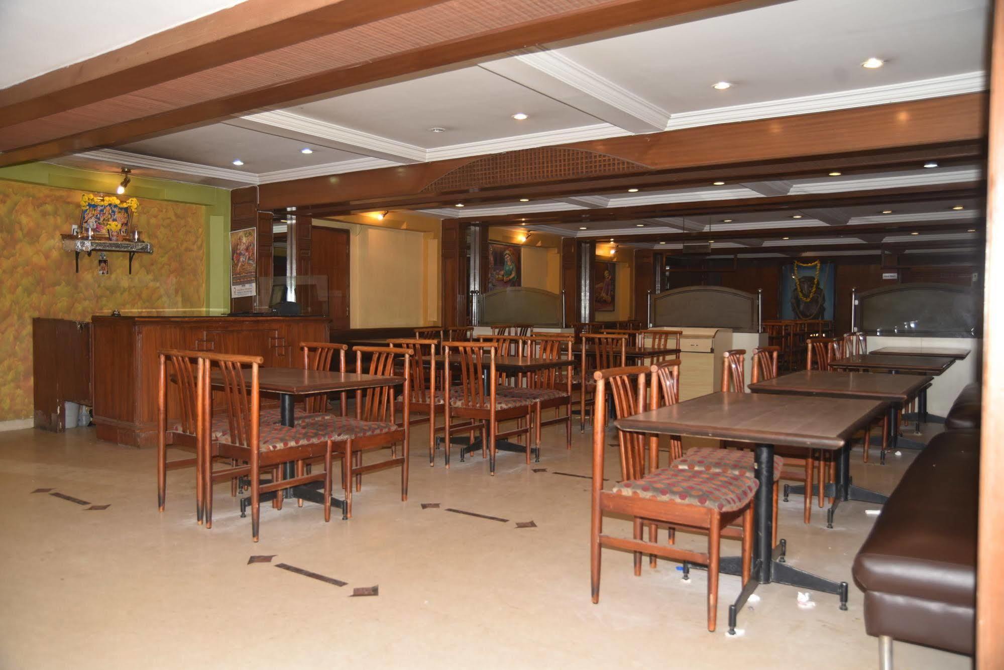 העיר בנגלור Hotel Maurya מראה חיצוני תמונה