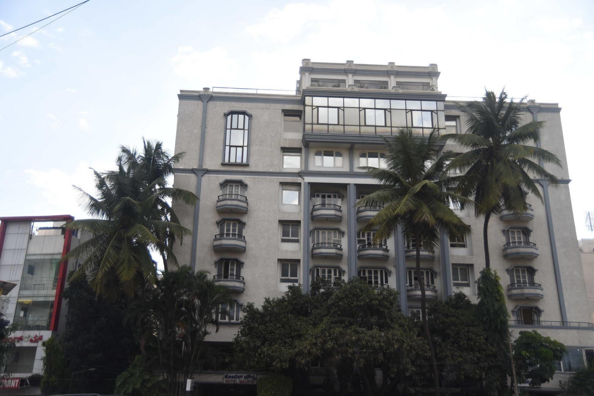 העיר בנגלור Hotel Maurya מראה חיצוני תמונה